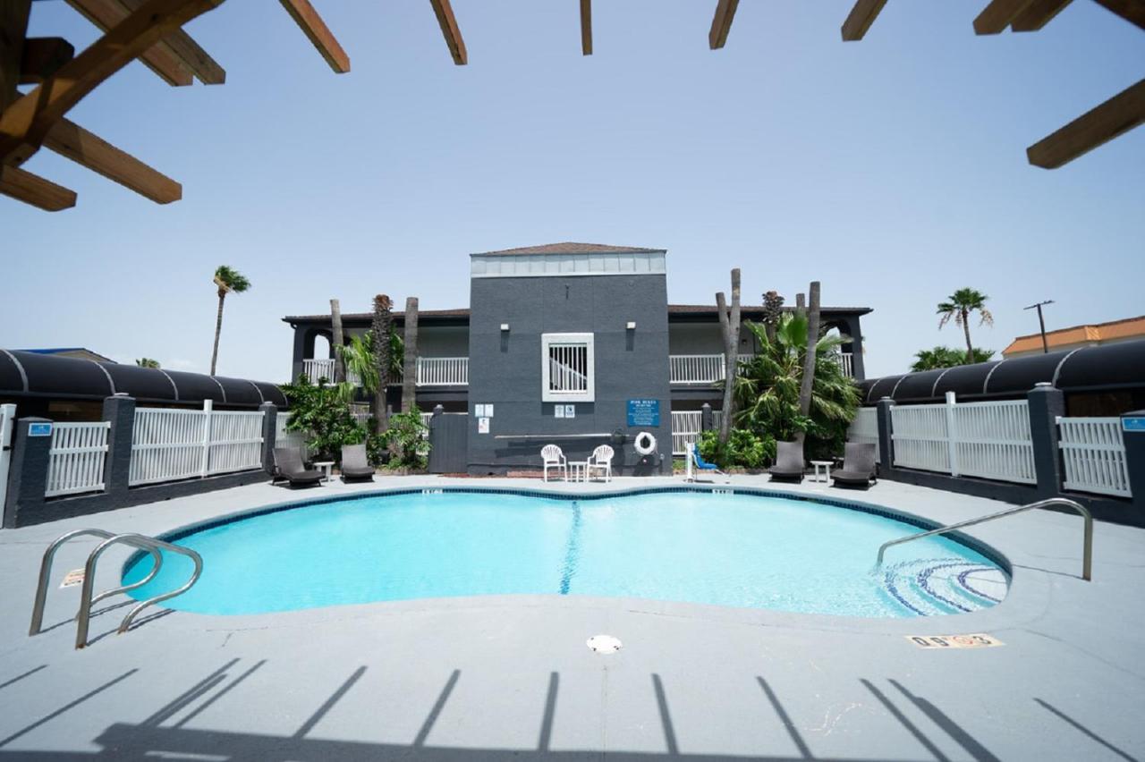 Days Inn By Wyndham Portland/Corpus Christi Bagian luar foto