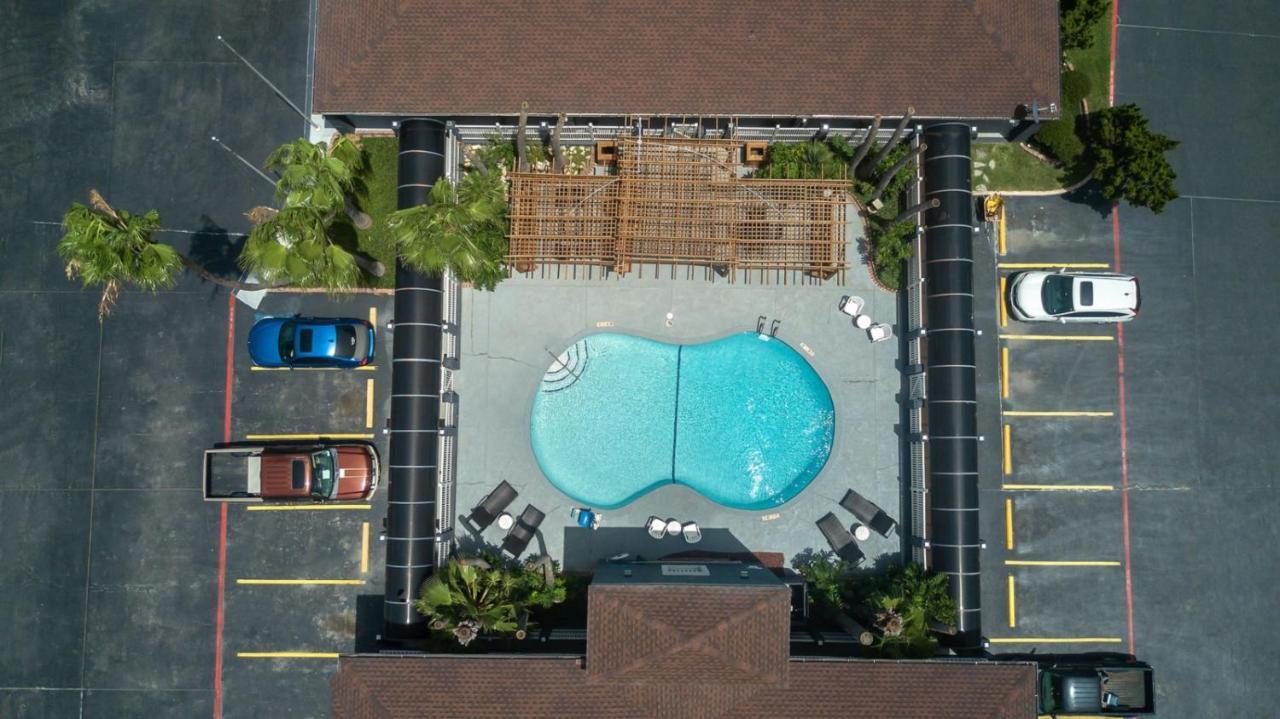 Days Inn By Wyndham Portland/Corpus Christi Bagian luar foto