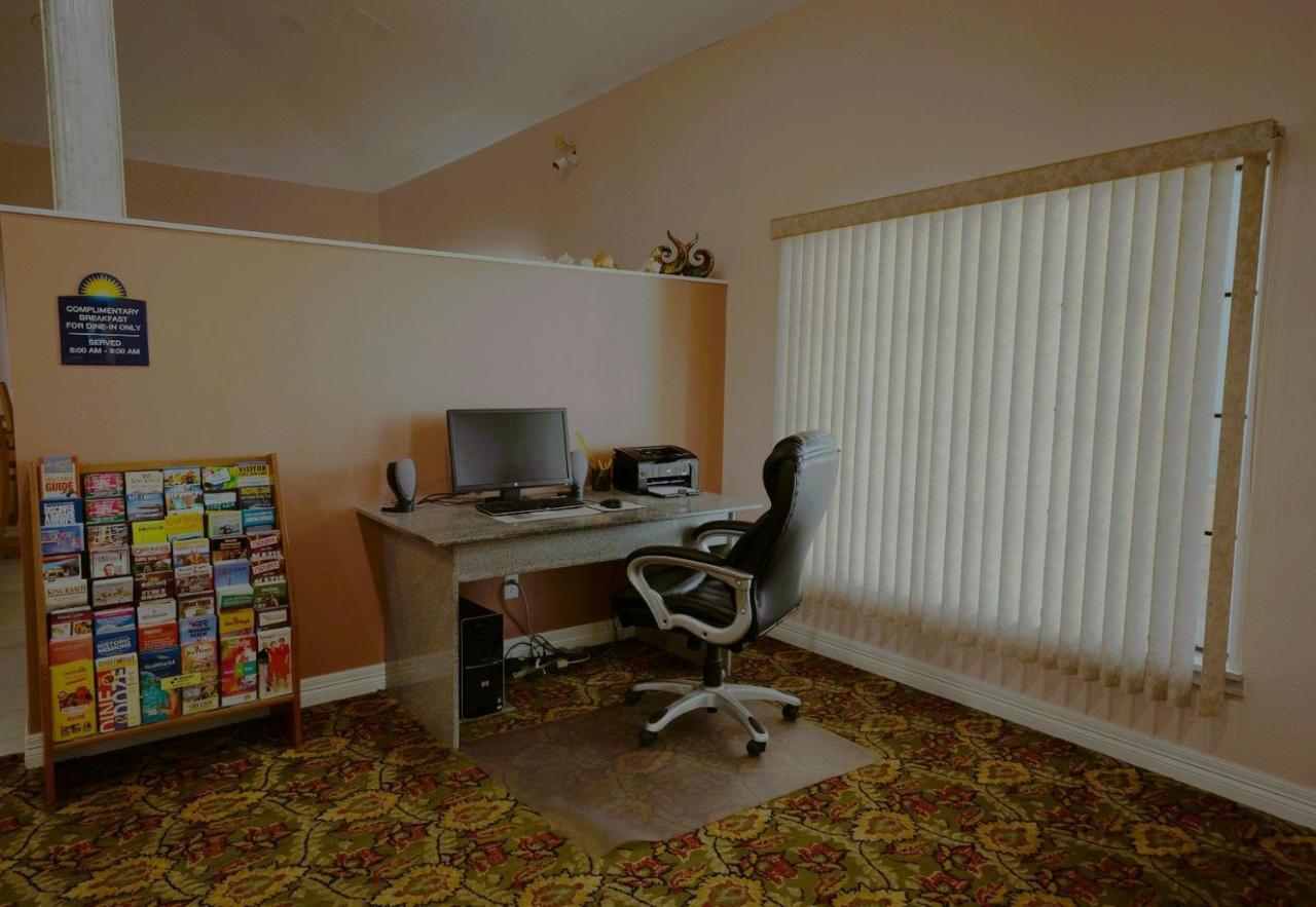 Days Inn By Wyndham Portland/Corpus Christi Bagian luar foto