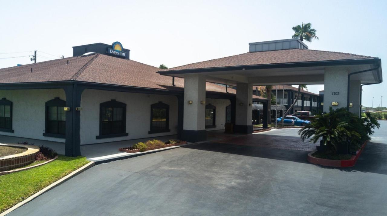 Days Inn By Wyndham Portland/Corpus Christi Bagian luar foto