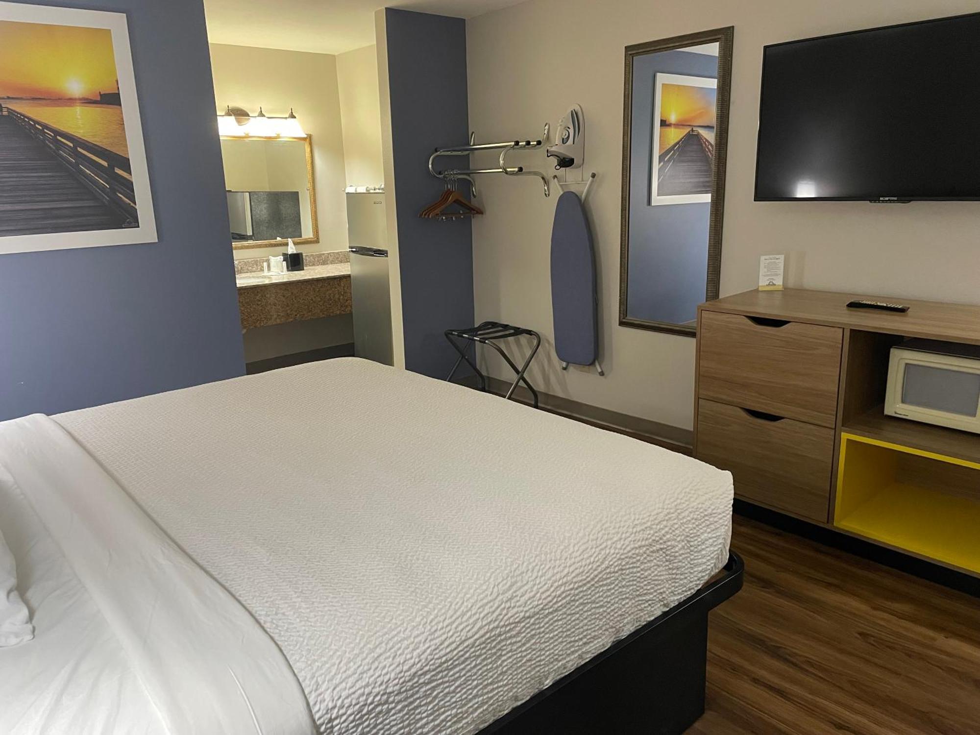 Days Inn By Wyndham Portland/Corpus Christi Bagian luar foto